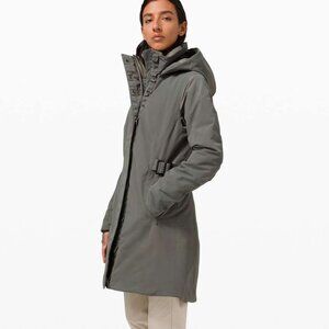 lululemon Apres It All Jacket in Grey Sage - Size 4